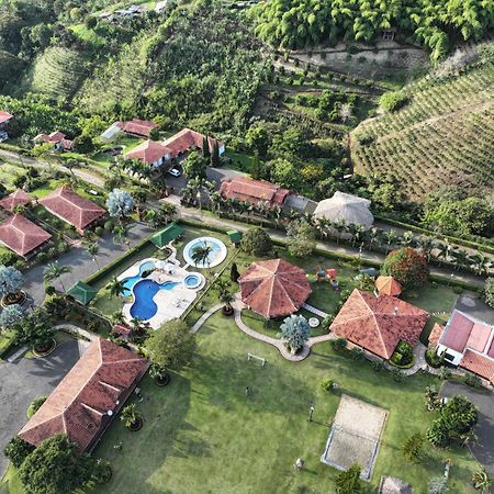 La Victoria Hotel Campestre キンバヤ エクステリア 写真