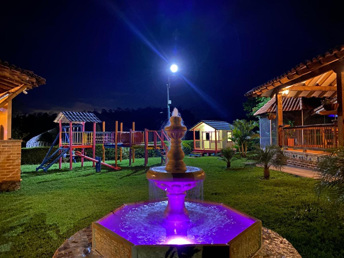 La Victoria Hotel Campestre キンバヤ エクステリア 写真