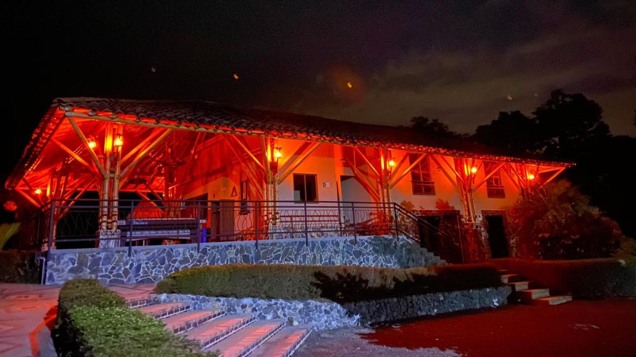 La Victoria Hotel Campestre キンバヤ エクステリア 写真